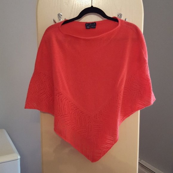 Cashmere poncho sweater by Magaschoni - Picture 1 of 3